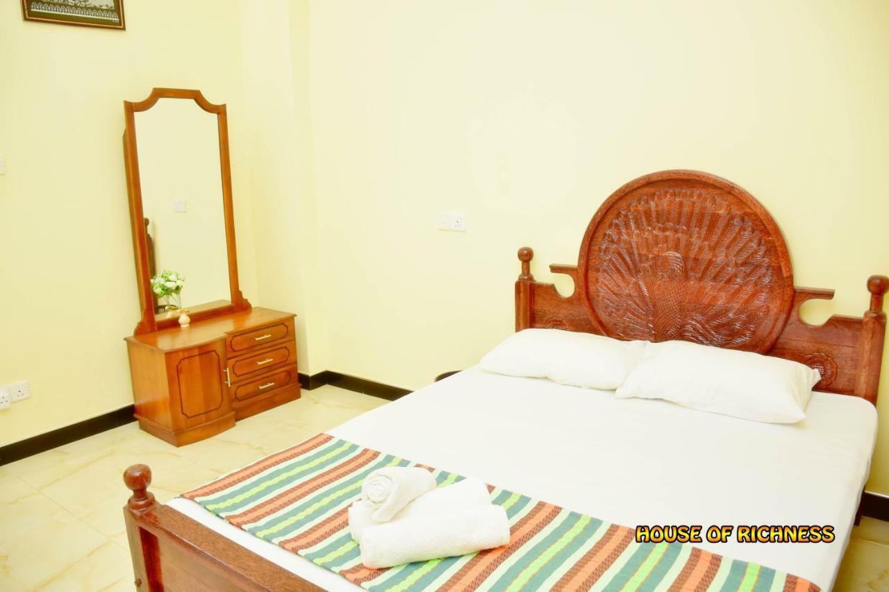 House Of Richness Hotel Negombo Exterior photo