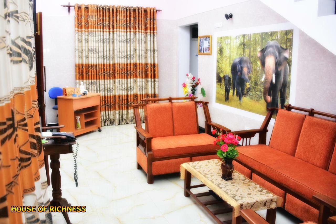 House Of Richness Hotel Negombo Exterior photo